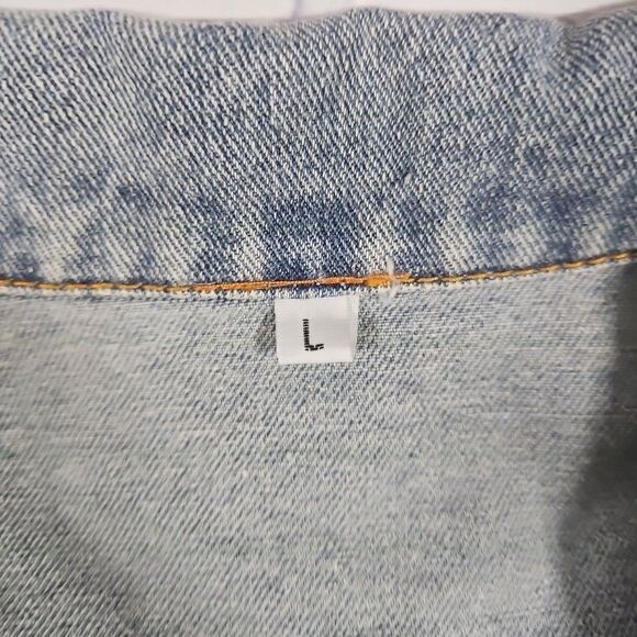 Midway Denim Jacket New Loose Fit Light Blue SIZE Large with pockets - Picture 2 of 10